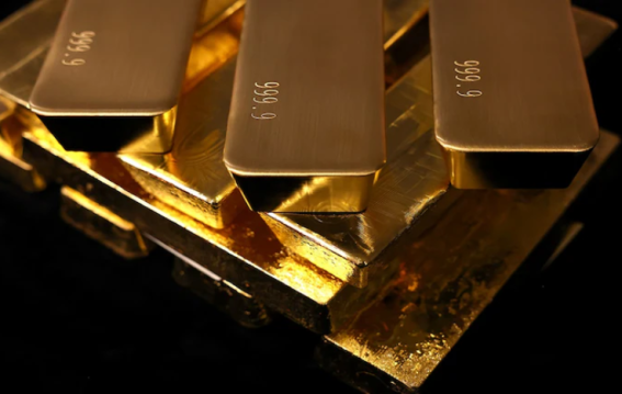 Gold Price Falls Below ₹1 Lakh